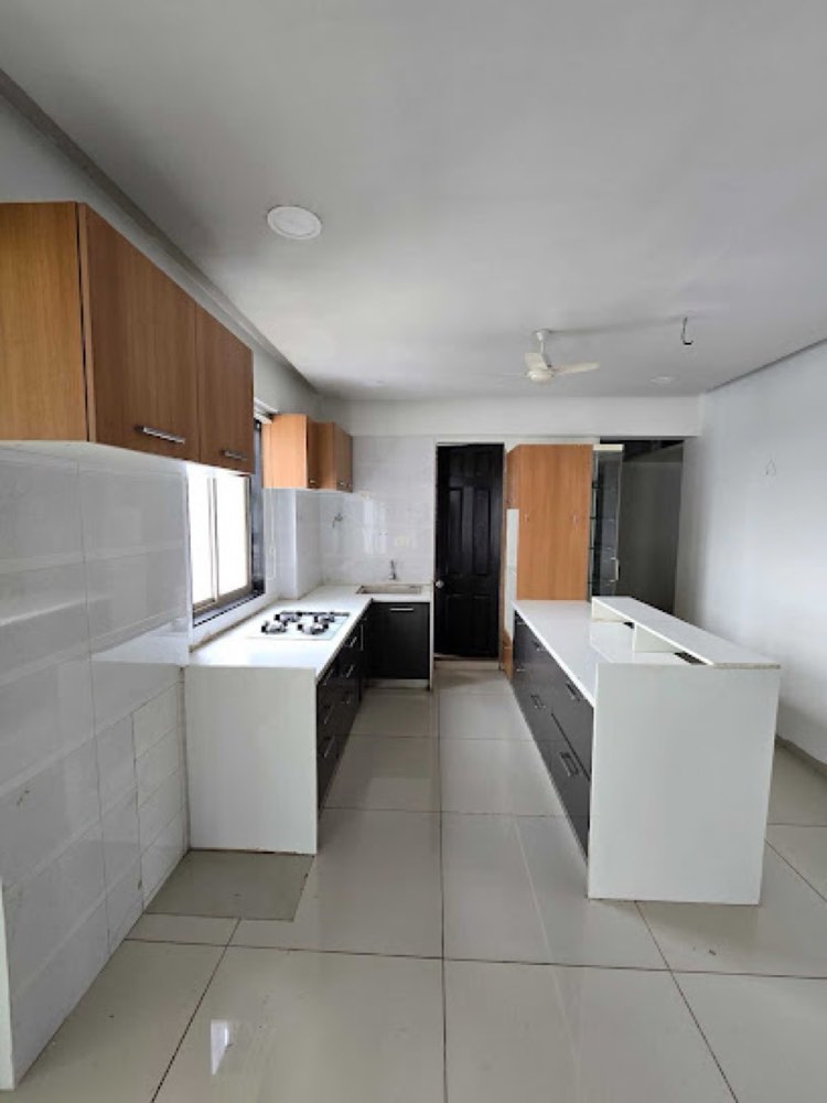 GotBull Realty in Manjalpur, Vadodara