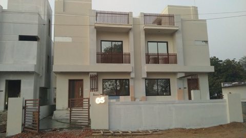 Palm Villa Society project photo 1 in Makarpura, Vadodara
