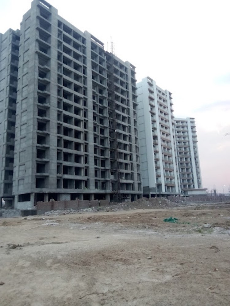 Sky City World in Bamroli, Surat