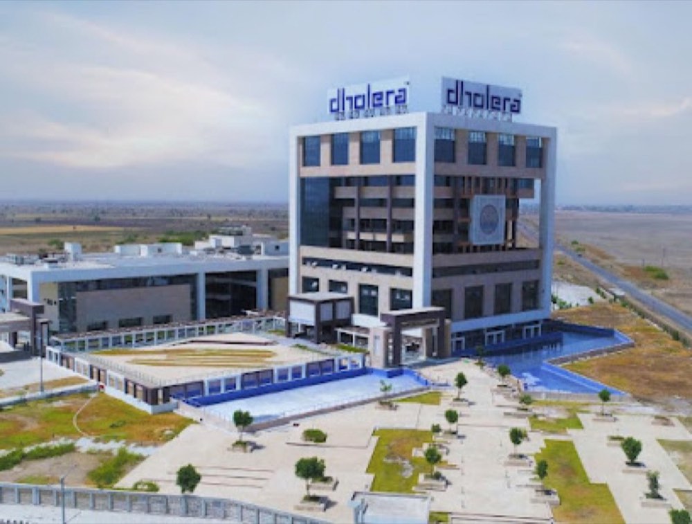 Skyzen Developers in Makarba, Ahmedabad
