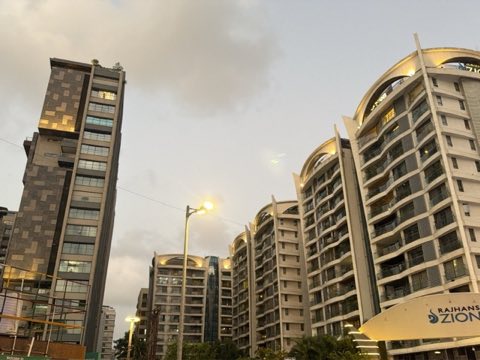 Surat VR Properties project photo 3 in Vesu, Surat