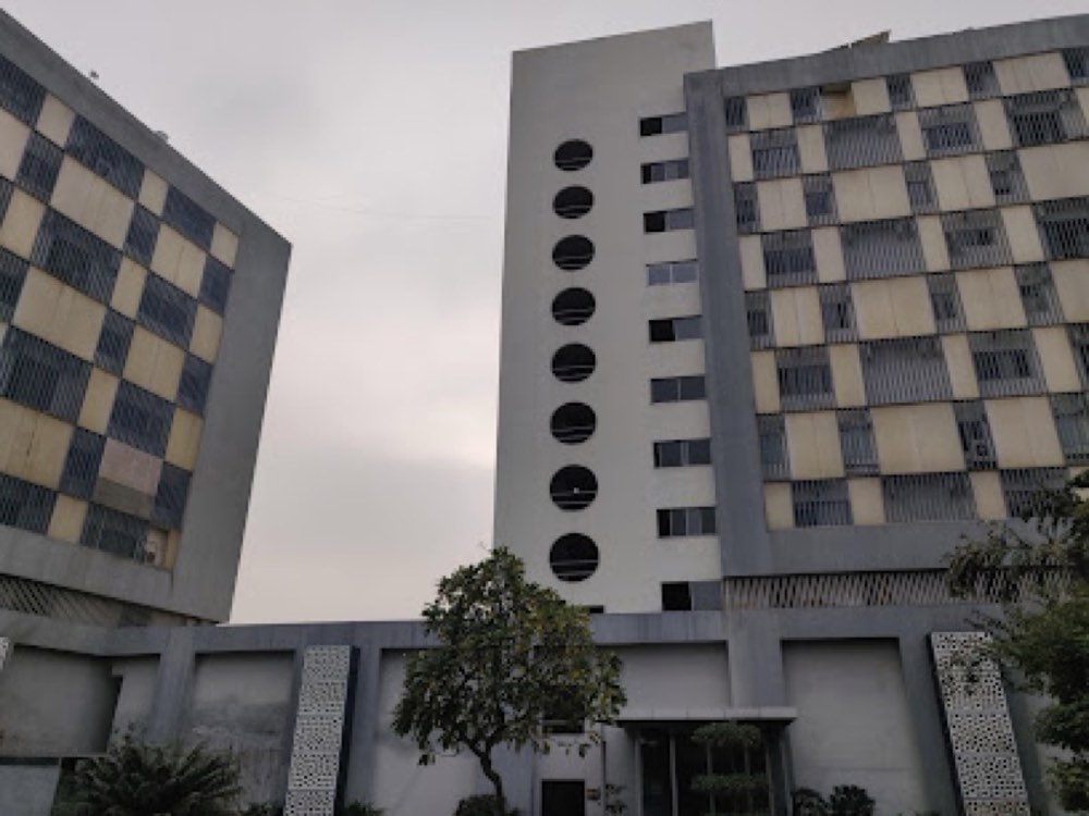 Synthesis in Prahlad Nagar, Ahmedabad